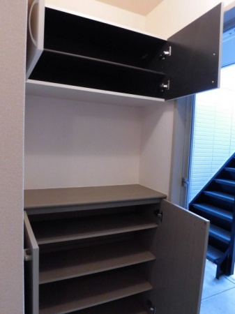 フォンテーヌ【キャッシュバック対象物件】の玄関|ゆったりとした玄関です