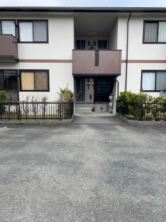 フォンテーヌ【キャッシュバック対象物件】のエントランス|ゆとりのあるエントランスです