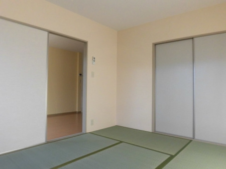 フォンテーヌ【キャッシュバック対象物件】の和室|フローリングだけでなく、和室もあります