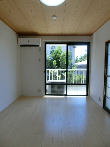 グランドール三柳Ⅰの洋室