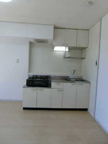 グランドール三柳Ⅰのキッチン