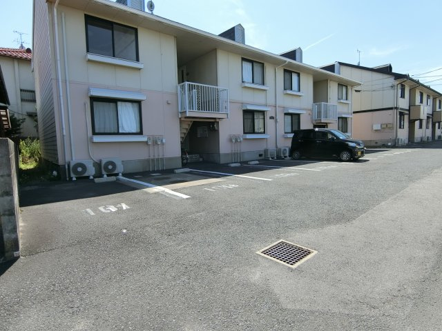 グランドール三柳Ⅰの駐車場