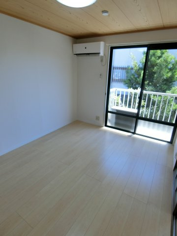 グランドール三柳Ⅰの洋室