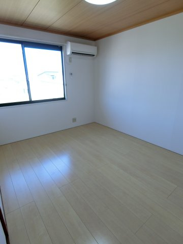 グランドール三柳Ⅰの洋室