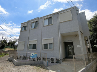 【外観】 | なにより小田急小田原線「柿生」駅より3分が魅力♪築浅の2階建てアパートです♪駅近で通勤・通学にも便利！