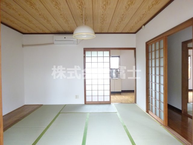 天園アパートの和室