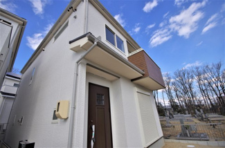 【外観】 | ４号棟　現地（2020年3月）撮影
土地面積128.03㎡　建物面積97.29㎡