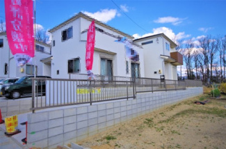 【外観】 | ４号棟　現地（2020年3月）撮影
土地面積128.03㎡　建物面積97.29㎡