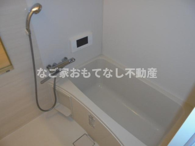 【浴室】 | レガリスト新富（REGALEST新富） | ※写真は別号室です