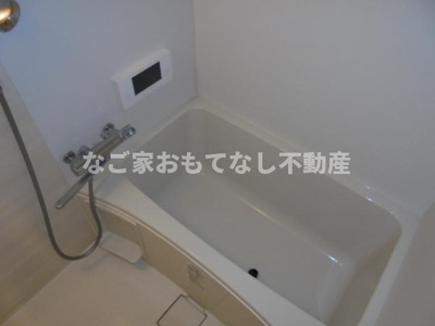 【浴室】 | レガリスト新富（REGALEST新富） | ※写真は別号室です