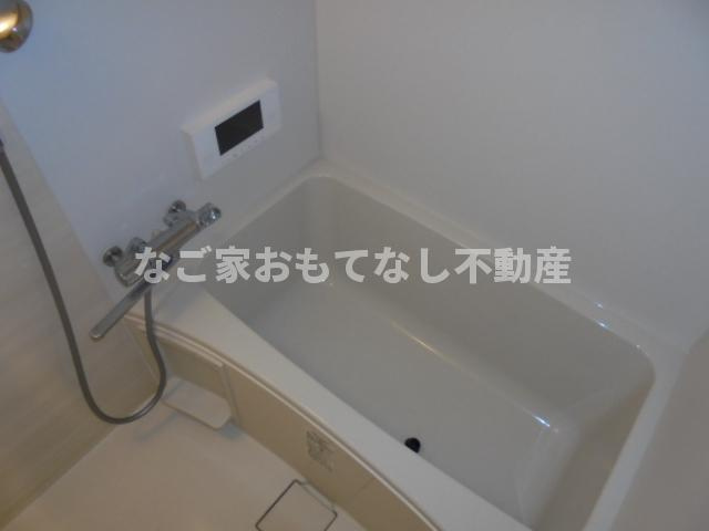 【浴室】 | レガリスト新富（REGALEST新富） | ※写真は別号室です
