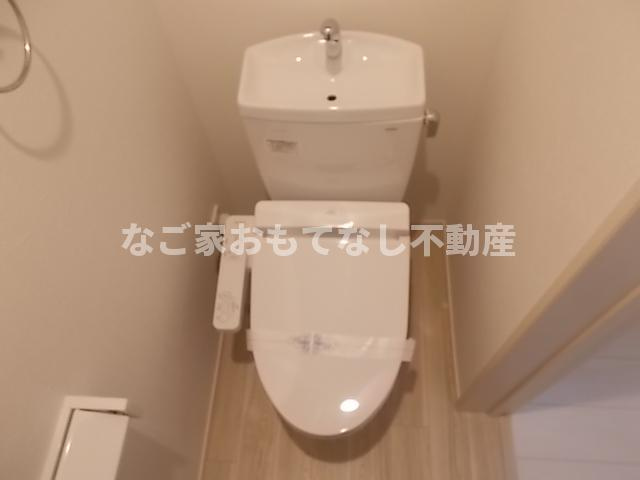 【トイレ】 | レガリスト新富（REGALEST新富） | ※写真は別号室です
