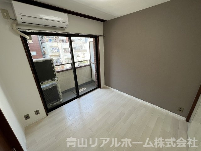 【洋室】 | 麻布タウンハウス