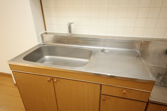 ドミール名和の収納