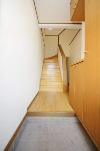 ドミール名和の居間・リビング