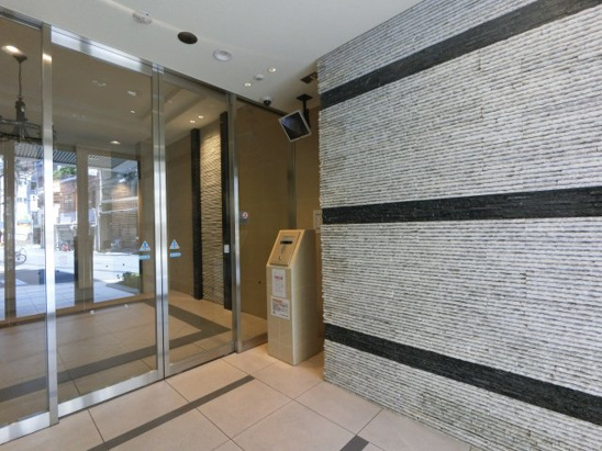 【エントランス】