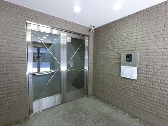 【エントランス】