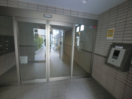 【エントランス】