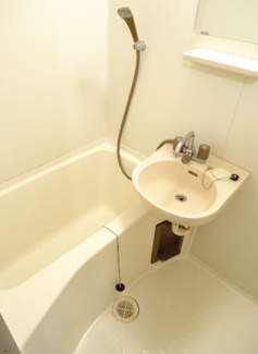 【浴室】 | 《高稼働》滋賀県彦根市芹川町一棟マンション