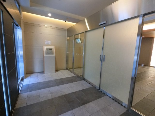 【エントランス】