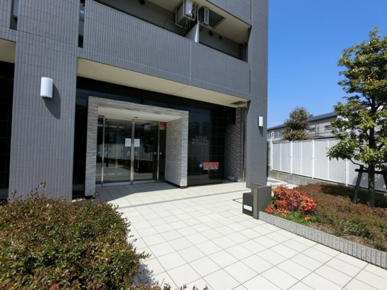 【エントランス】