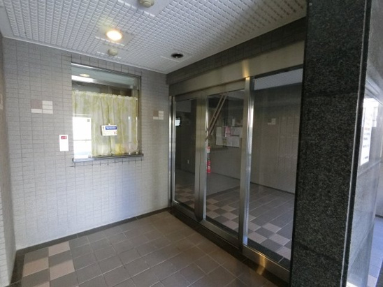 【エントランス】