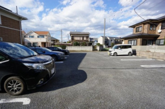 【駐車場】