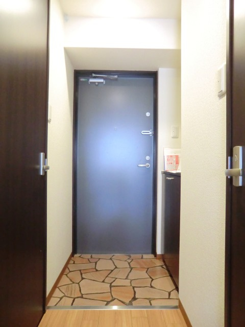 エクセレント上新15の玄関