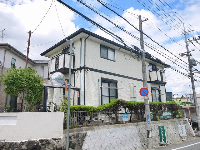 ウイングの外観