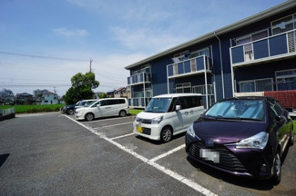 【駐車場】