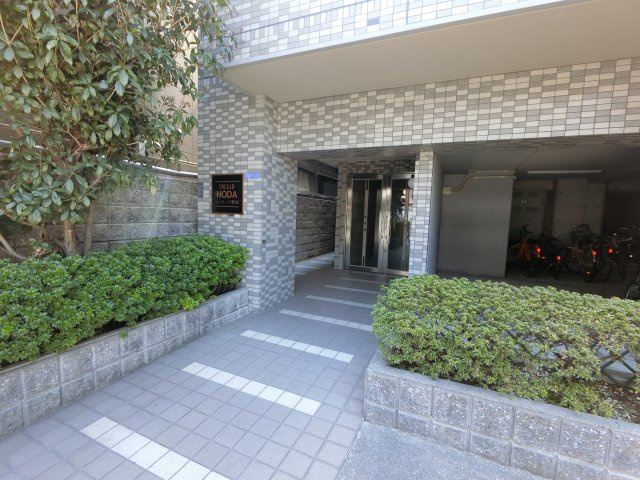 【エントランス】
