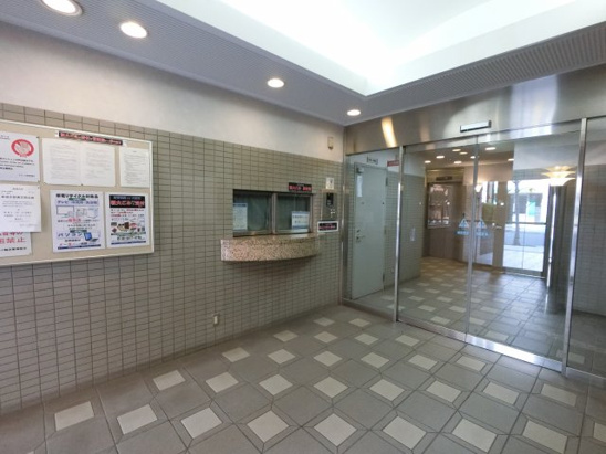 【エントランス】