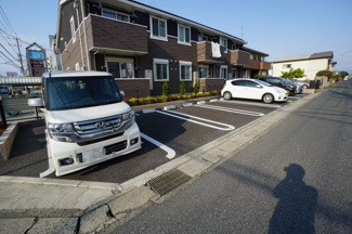 【駐車場】