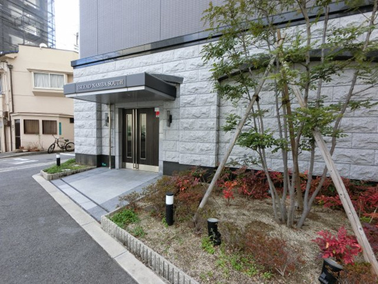 【エントランス】