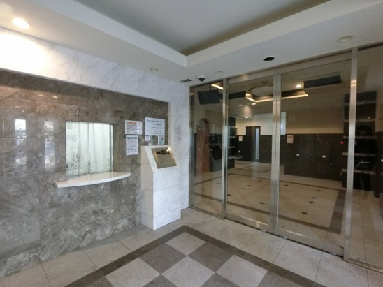 【エントランス】