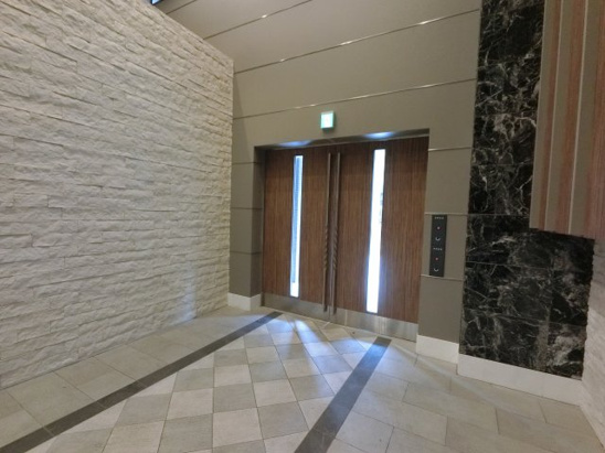 【エントランス】
