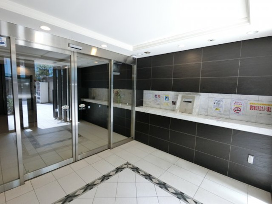 【エントランス】