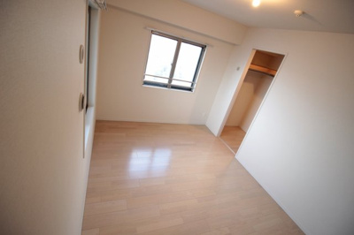 【洋室】 | ブランシエラ山本町南