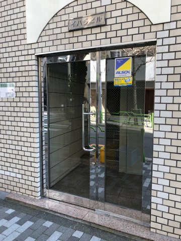 イハラビルのエントランス