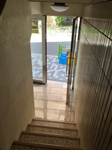 イハラビルのロビー