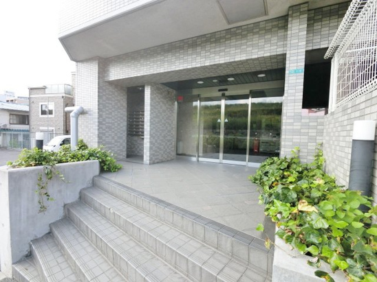 【エントランス】