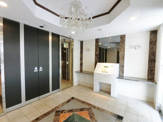 【エントランス】