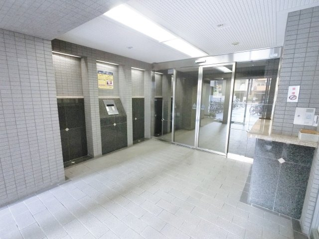 【エントランス】