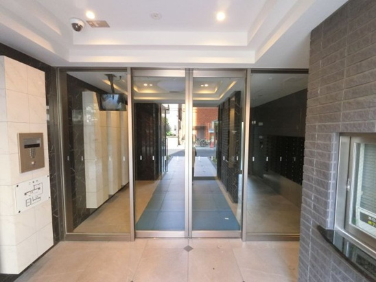 【エントランス】