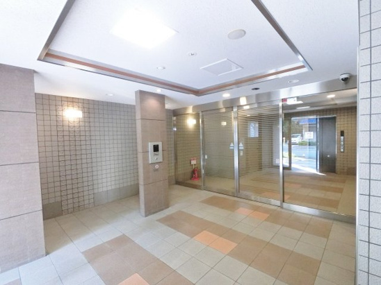 【エントランス】