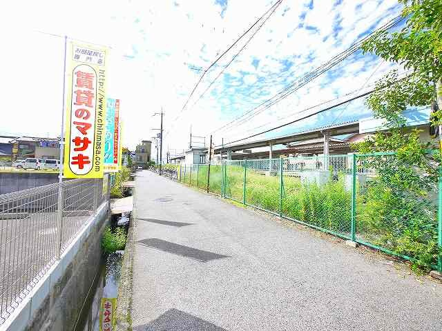 石見駅前モータープール