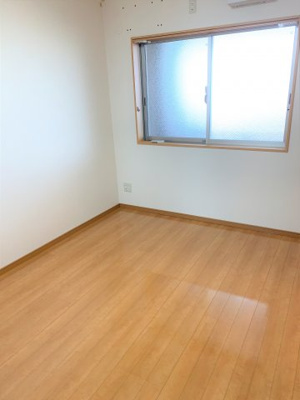 【洋室】 | さくらいマンション青島B | 洋室です