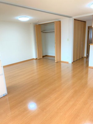 【居間・リビング】 | さくらいマンション青島B | おしゃれなリビングです