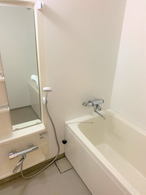 【浴室】 | さくらいマンション青島B | 日々の疲れを癒すお風呂付です