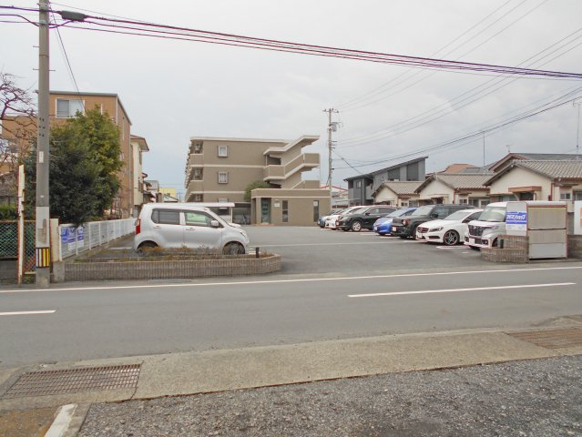 【駐車場】 | 沼津市沼北町 売一棟マンション ES02561 | 沼津市沼北町　駐車場